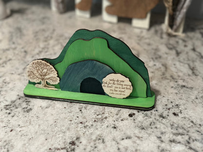 Easter Resurrection Scene – He Is Risen Craft and Display with Jesus’ Empty Tomb