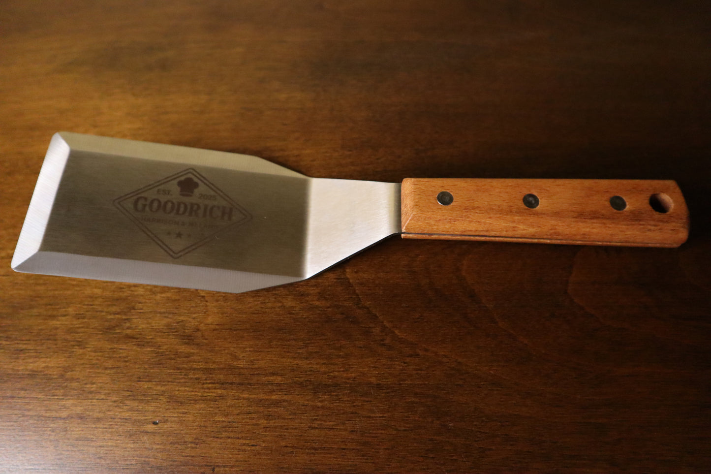 Personalized Stainless Steel Spatula – Custom Family Name & Date